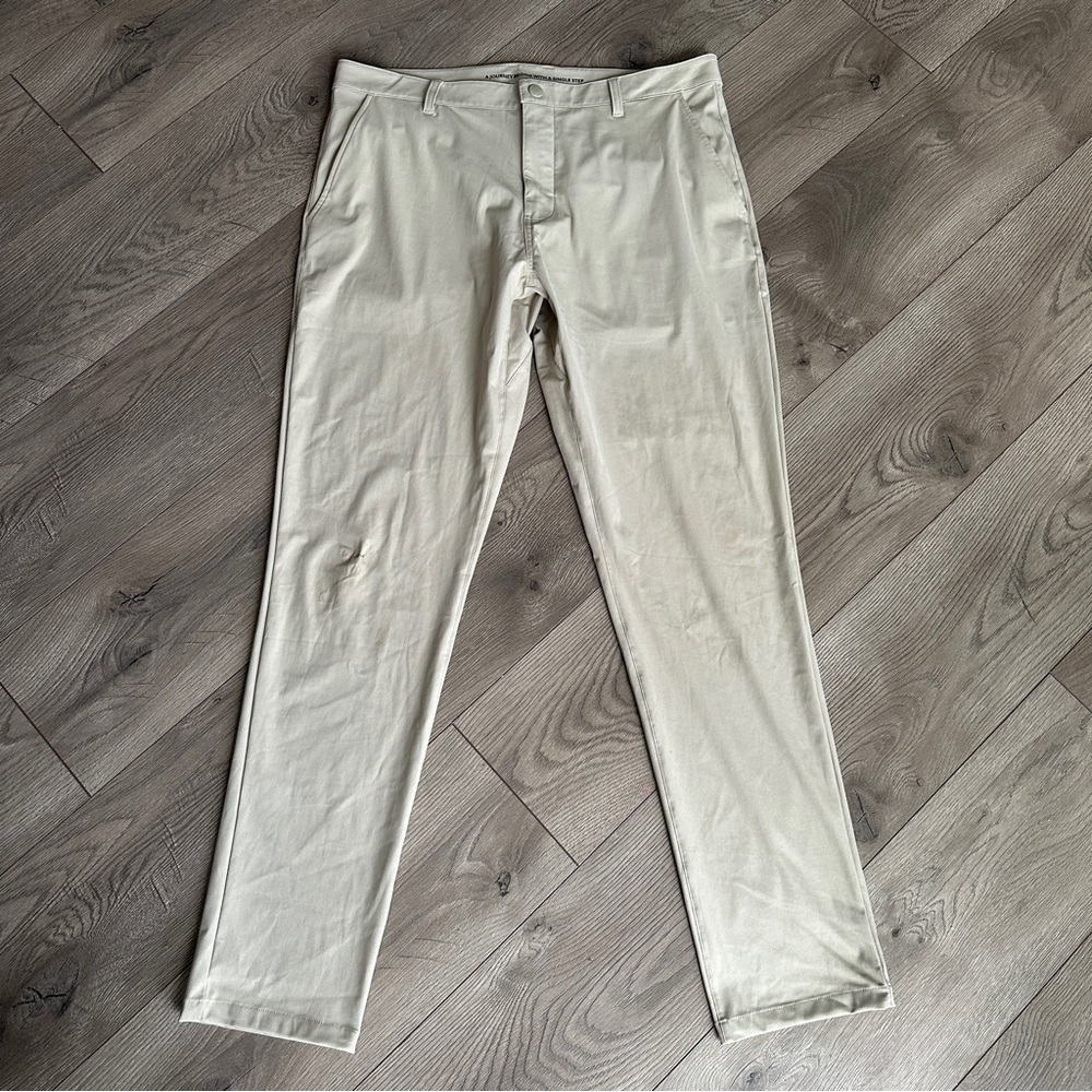 RHONE XXX COMMUTER Men's Cream Pant Chinos size 36x33